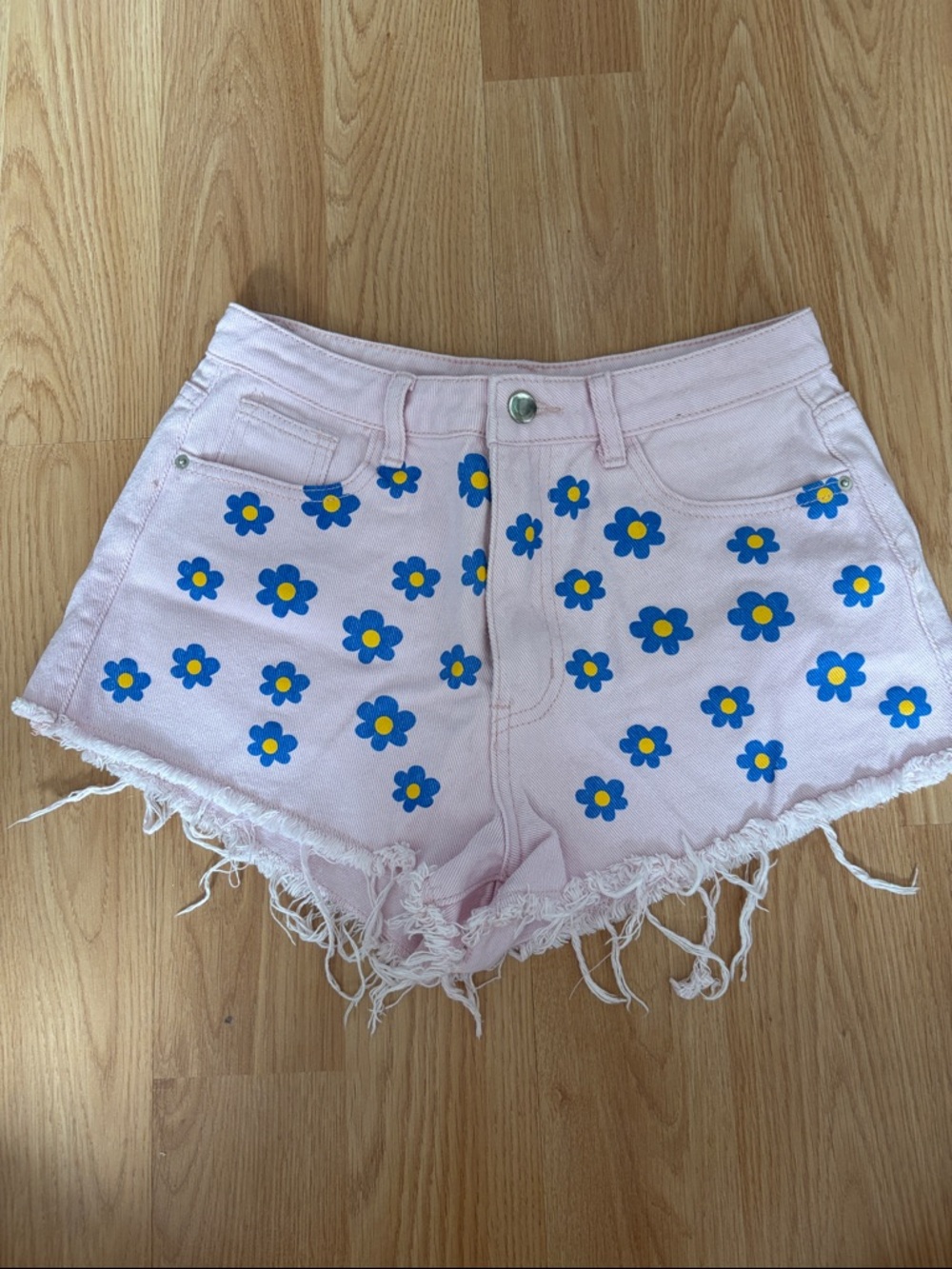 Women's Pink Daisy Print Denim Shorts
